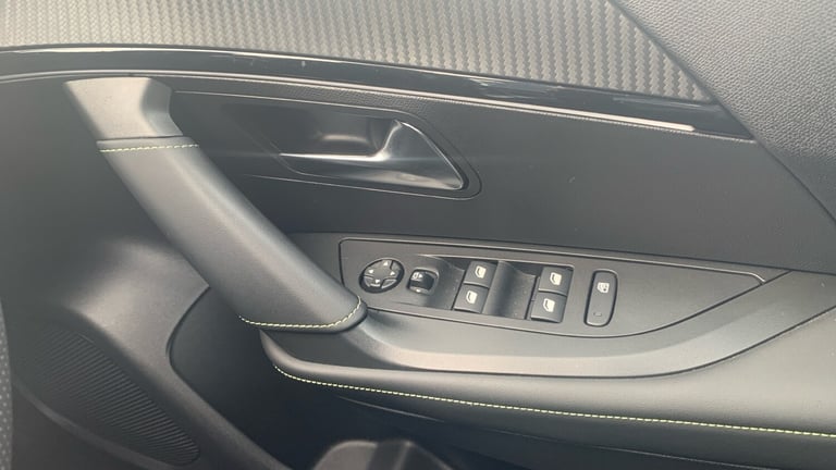 2022 Peugeot 2008 1.2 PureTech GT SUV 5dr Petrol Manual Euro 6 (s/s) (130 ps) SUV Petrol Manual