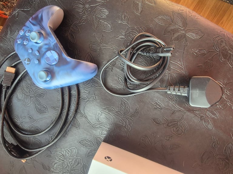 XBOX SERIES S 500GB EXCELLENT 