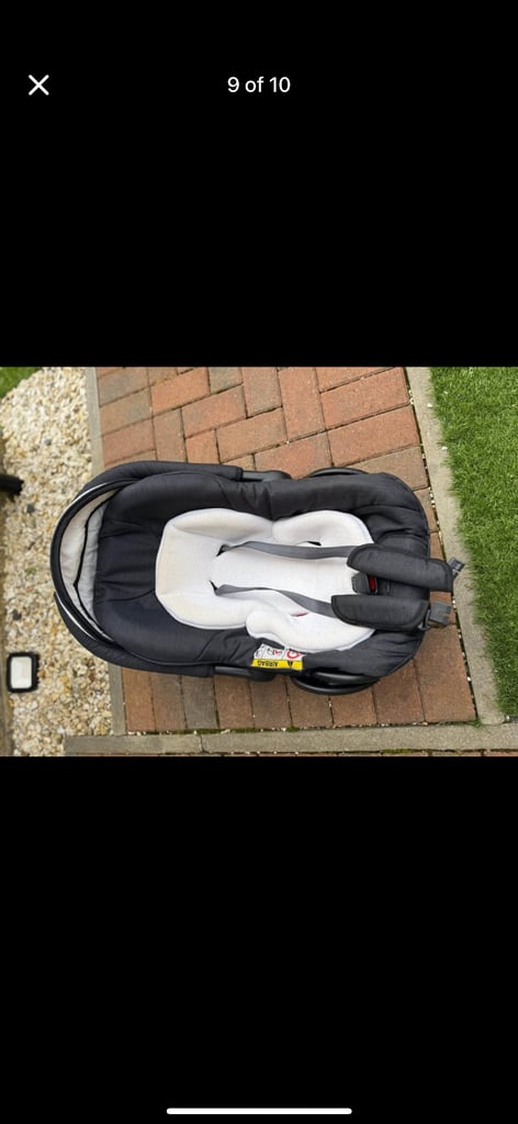 Mee-goo travel system pram