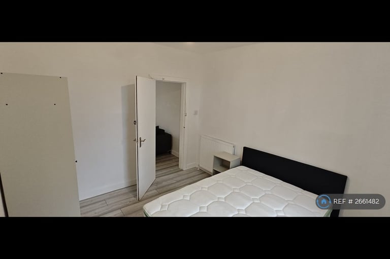 3 bedroom flat in Bedford Avenue, Aberdeen, AB24 (3 bed) (#2661482)