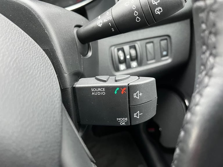 2017 Renault Clio 1.5 dCi 90 Dynamique S Nav 5dr Auto HATCHBACK DIESEL Automatic