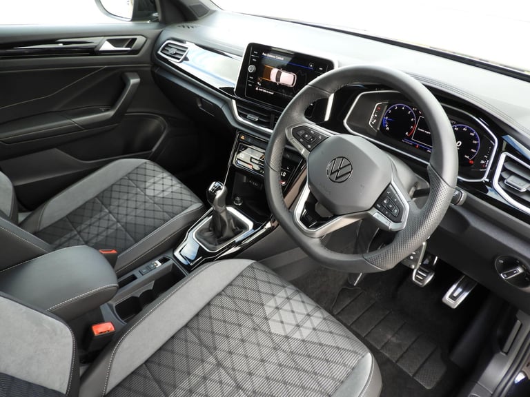 2025 Volkswagen T-Roc 1.5 TSI R-Line SUV 5dr Petrol Manual Euro 6 (s/s) (150 ps) HATCHBACK Petrol...