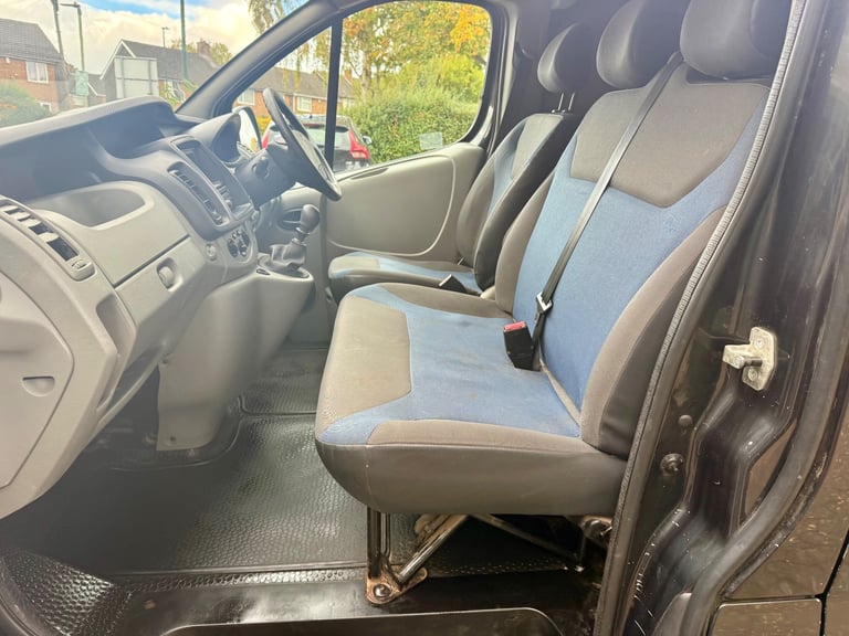 2010 Renault Trafic Sportive Sat Nav Lwb Alloys Black Vauxhall vivaro Sportive