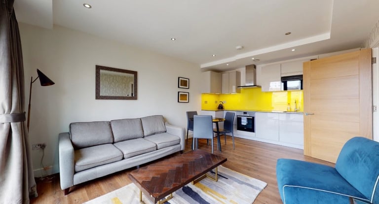 Aldgate Two Bedroom Apartment Long Term Lets £3466 pcm