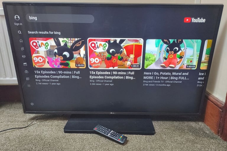 LG 43UJ630V 43 inch 4K Smart WiFi LED TV, in very good condition