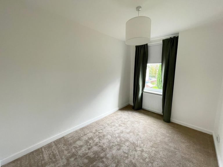 Room to rent in g40 2 bed flat