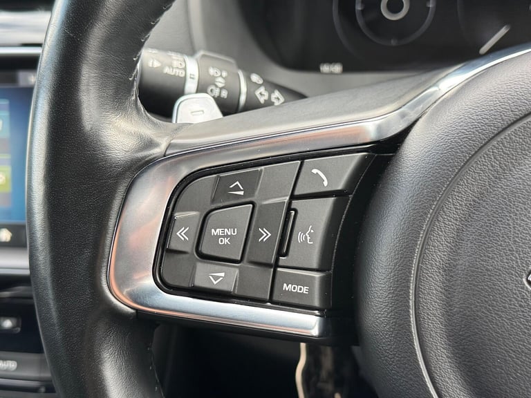 2017 Jaguar F-Pace 3.0 D300 V6 S Auto AWD Euro 6 (s/s) 5dr ESTATE Diesel Automatic