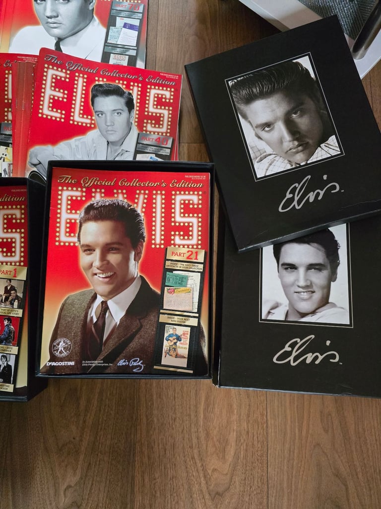 Elvis Magazines x 90 with inserts 