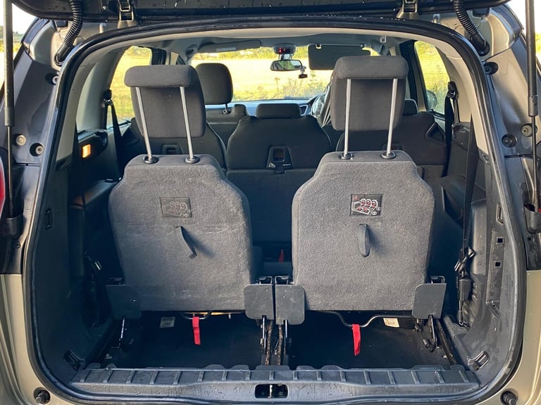 2015 Peugeot 5008 1.6 e-HDi Active MPV 5dr Diesel EGC Euro 5 (s/s) (115 ps) MPV Diesel Automatic