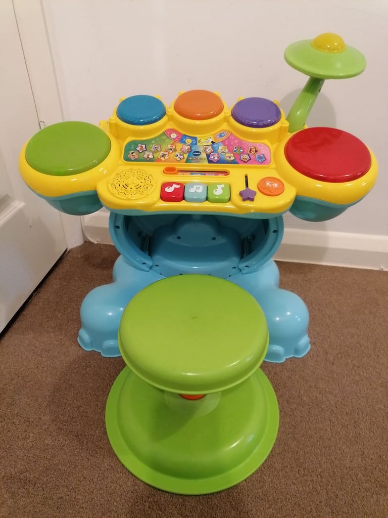 Bundle of V-tech and Fisher price toys (4 pieces) used