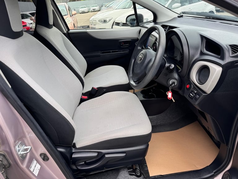 2012 Toyota Vitz YARIS 1.0 AUTO 5DR Hatchback Petrol Automatic