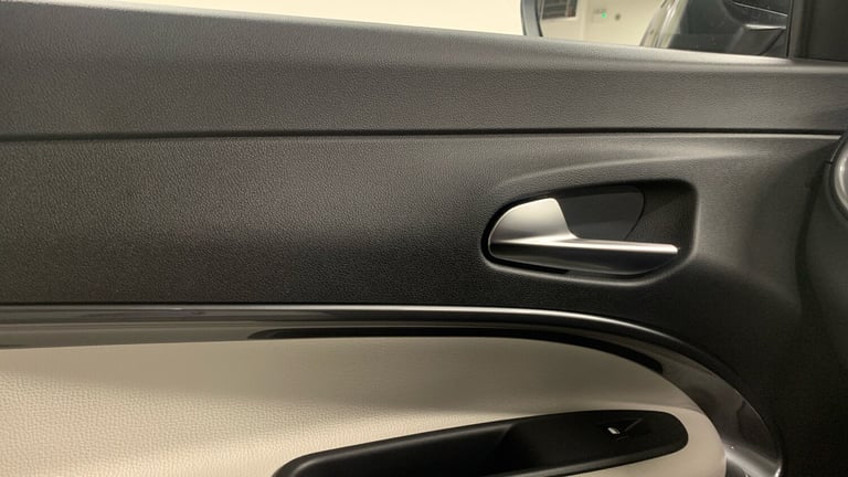 2025 Fiat 600 1.2 MHEV La Prima SUV 5dr Petrol Hybrid e-DCT Euro 6 (s/s) (100 ps) SUV Hybrid Auto...