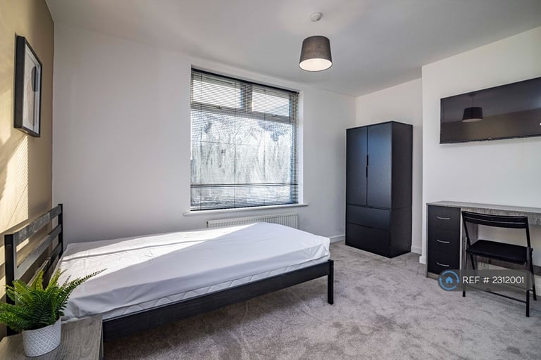 1 bedroom in Redcliffe Road, Mansfield, NG18 (#2312001)