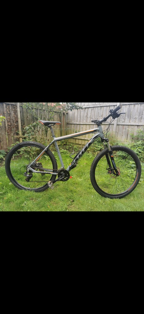 Mountain bike no front wheel 