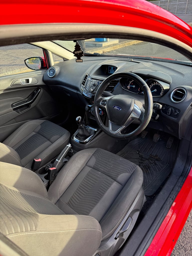 Ford, FIESTA, Hatchback, 2014, Manual, 1241 (cc), 3 doors