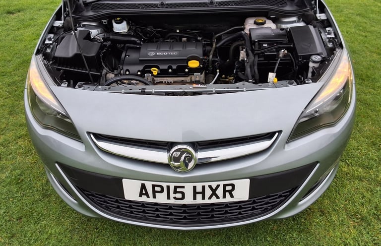 2015 Vauxhall Astra 1.4i 16V Design 5dr HATCHBACK Petrol Manual