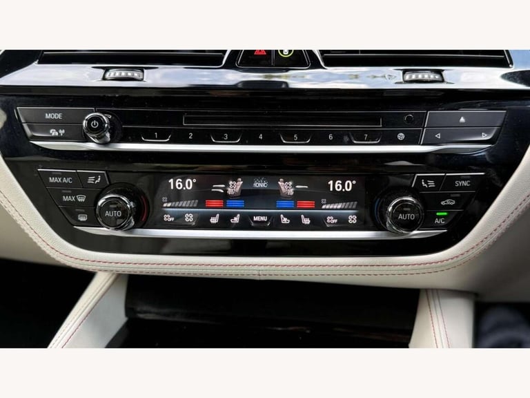 2019 BMW 5 Series 4.4 M5 Auto 4WD 4dr Saloon Petrol Automatic