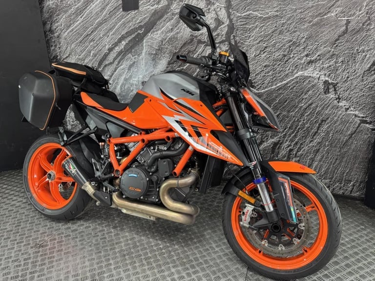 KTM 1290 SUPERDUKE R EVO 2023