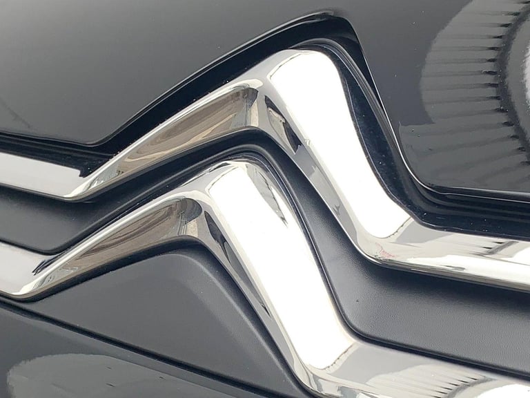 2023 Citroen e-C4 X 50kWh Shine Fastback Auto 4dr (7.4kW Charger) SALOON Electric Automatic