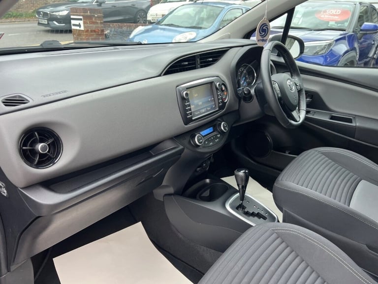  Toyota Yaris 1.5 Hybrid Icon 5dr CVT - FTSH - REAR CAMERA -  AIR CON Petrol/Ele