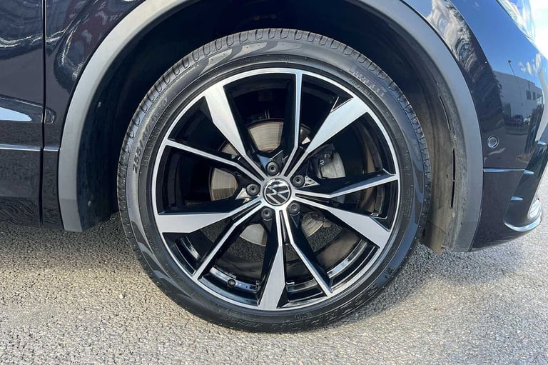 2024 Volkswagen Tiguan 2.0 TDI R-Line 5dr DSG SUV Diesel Automatic