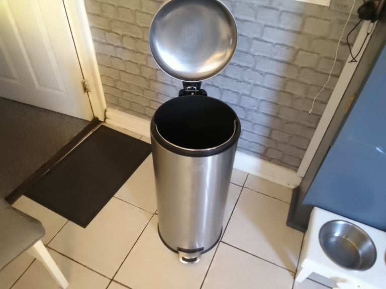ADDIS SOFT CLOSING BIN