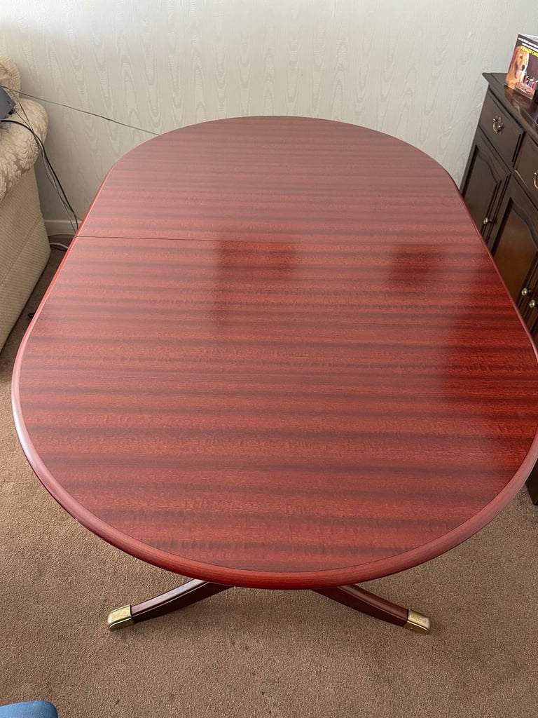 image for Mahogany Effect Extendable Dining Table with 6 Chairs