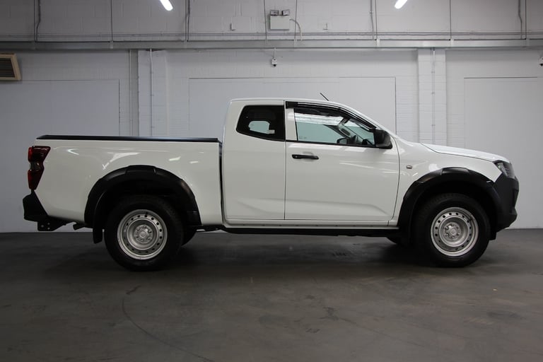 2025 Isuzu D-Max TD Utility Diff Lock Extended Cab 4x4 [205] (FREE MAINLAND UK DELIVERY !!) Pick ...