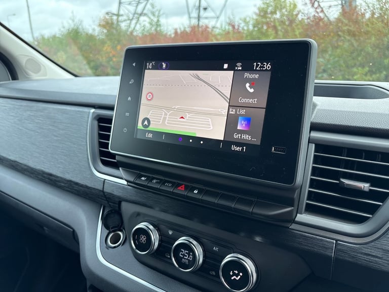  Renault Trafic 2.0 Dci Blue Ll30 Extra Sport Crew Van Double Cab 6dr Diesel