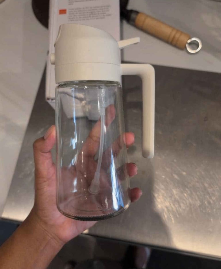 image for Spray and pour oil dispenser - new