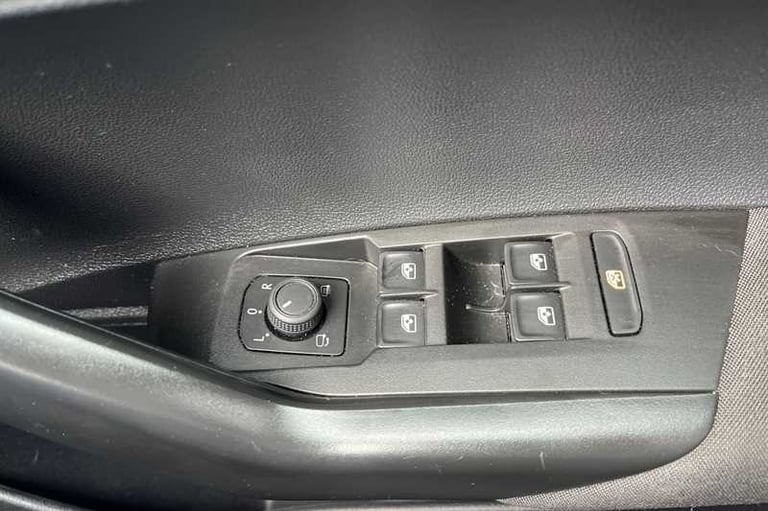 2022 Volkswagen Polo 1.0 TSI Life 5dr DSG HATCHBACK PETROL Automatic