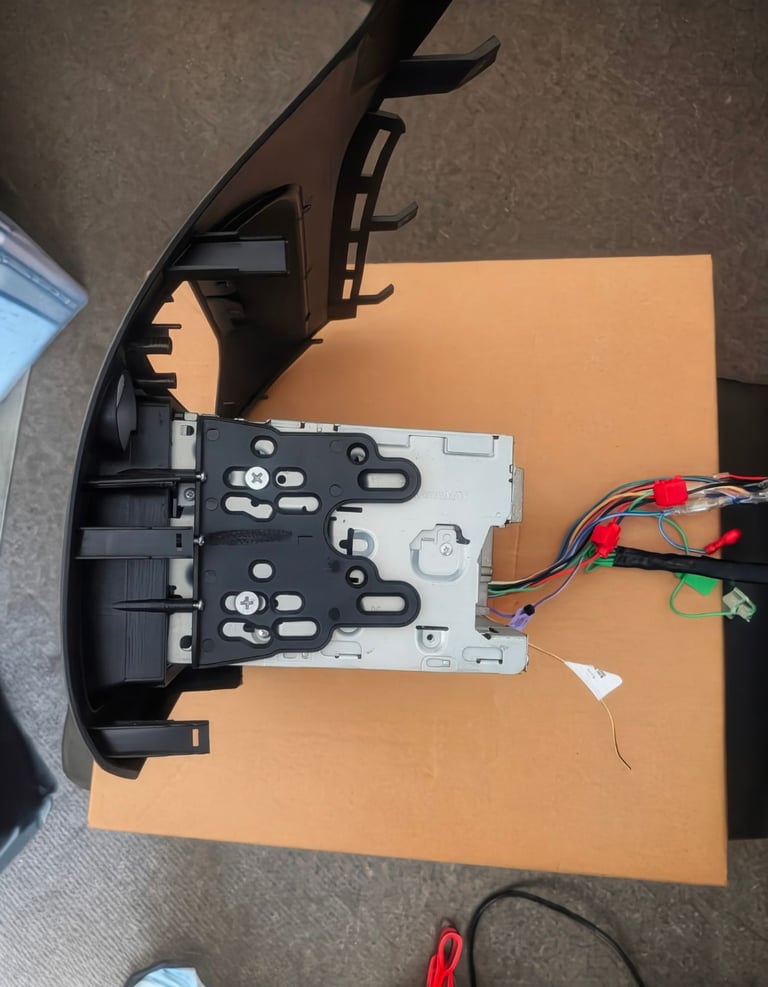 Pioneer Avh-X490dab + Honda Civic 8th Gen 2006-2011 Double DIN Fascia & Cable