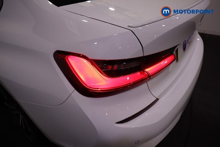 2021 BMW 3 Series 330e M Sport 4dr Step Auto SALOON PETROL/ELECTRIC Automatic