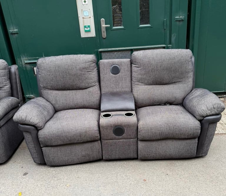 Beautiful 3 and 2 Seater Recliner Sofas for Sale
