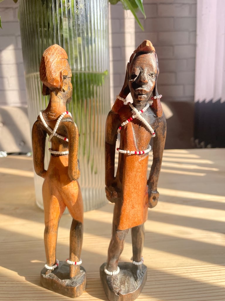 X 2 statue 