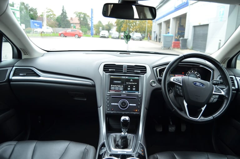 2014 Ford Mondeo 2.0 TDCi 180 Titanium 5dr HATCHBACK Diesel Manual