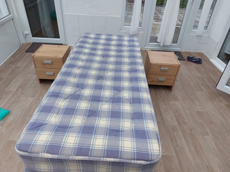 Single divan bed with mattress and bedsides 