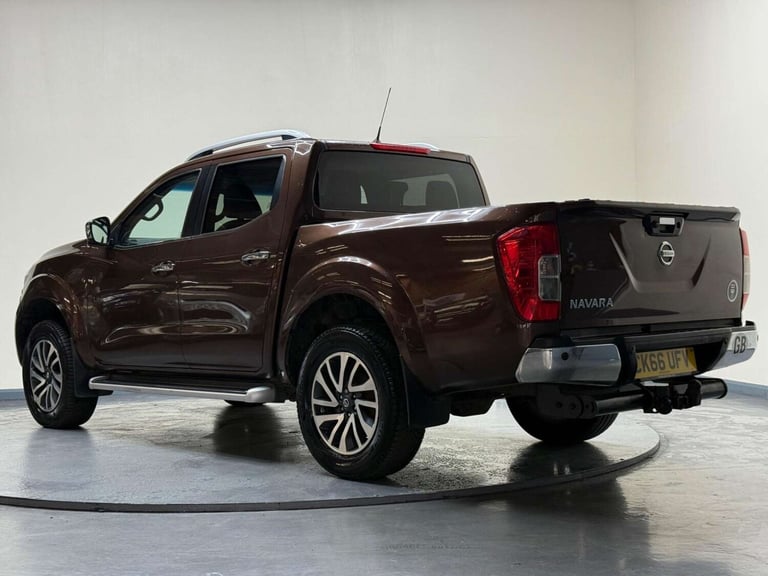 2016 Nissan Navara Double Cab Pick Up Tekna 2.3dCi 190 4WD Auto PICK UP DIESEL Automatic