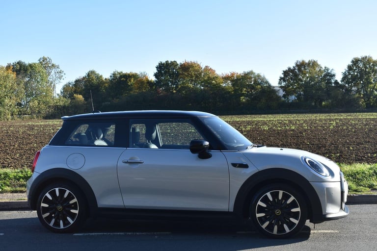 2022 MINI Hatch 135kW Cooper S Level 3 33kWh 3dr Auto HATCHBACK ELECTRIC Automatic