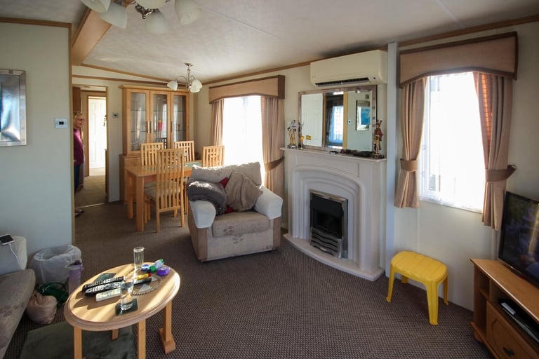 Pemberton Park Lane 2005 static caravan sited at Allhallows, Kent