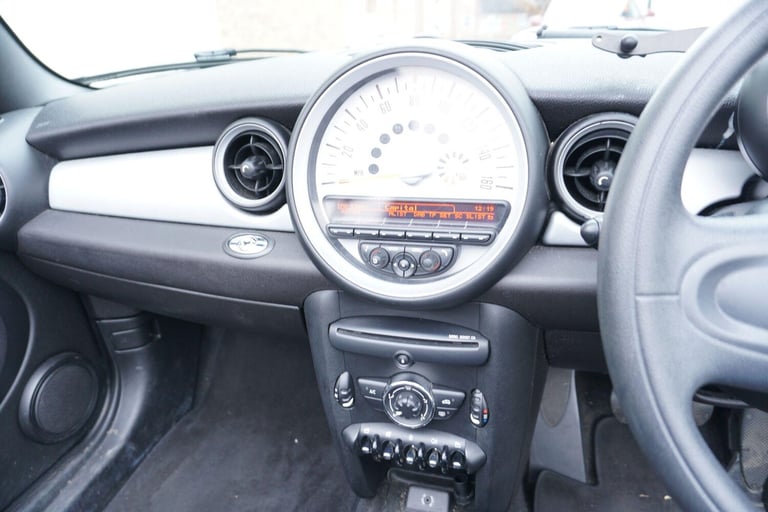 2013 MINI Convertible 1.6 Cooper 2dr CONVERTIBLE PETROL Manual