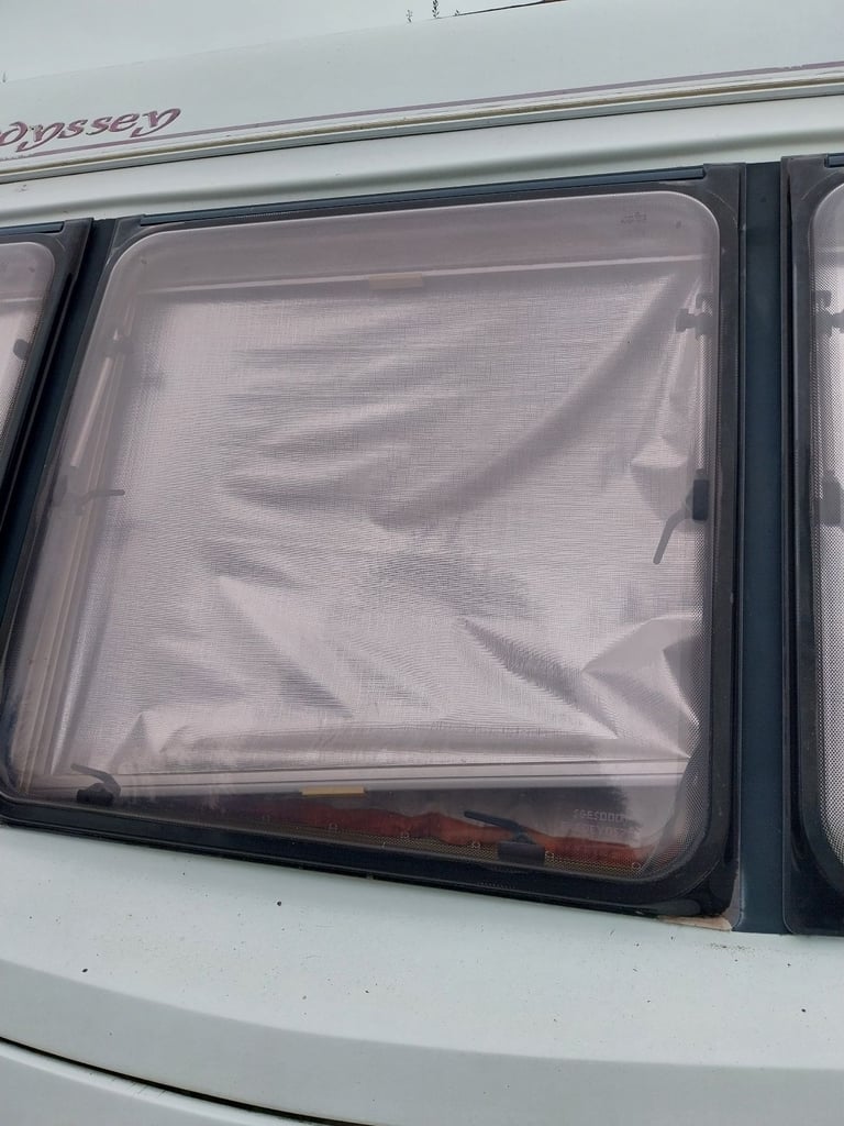 2002 elddis caravan front centre window 