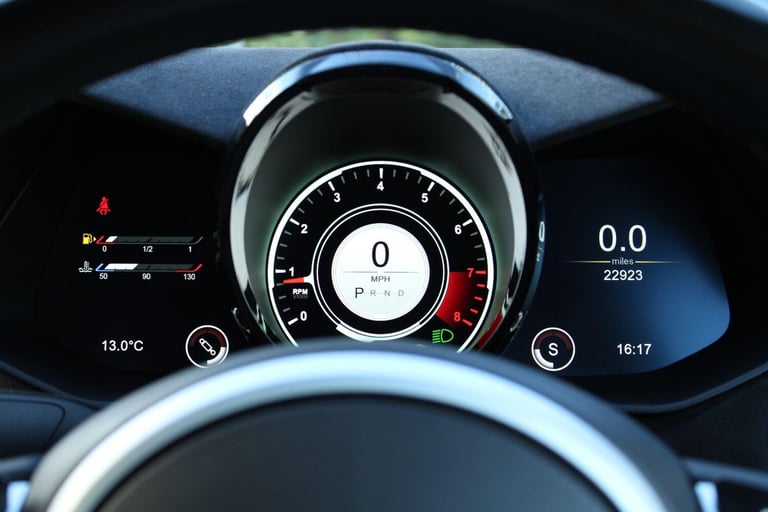 2019 Aston Martin Vantage 4.0 V8 Coupe 2dr Petrol Auto Euro 6 (510 ps) COUPE Petrol Automatic