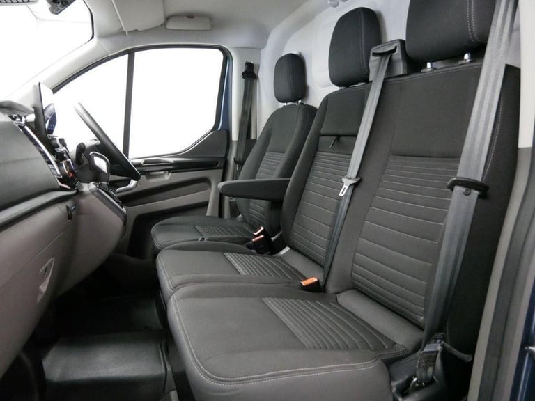 72 FORD TRANSIT CUSTOM 320 2.0 EBL 170 BHP LONG HIGH ROOF AUTOMATIC LIMITED