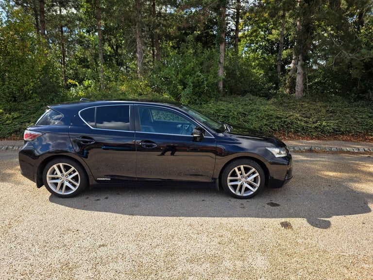 LEXUS CT 1.8 200H SE-L CVT EURO 5 SS 5DR 2011 Hybrid Automatic in Black