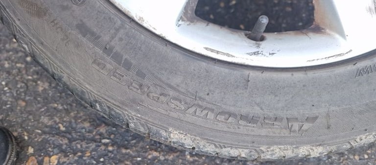 Vauxhall Astra J x4 215/55/17 Inch Alloy Wheels And Tyres 2013
