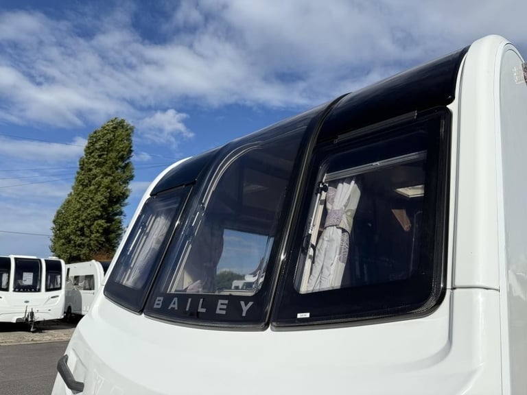 2018 BAILEY UNICORN SEVILLE 2 BERTH TOURING CARAVAN