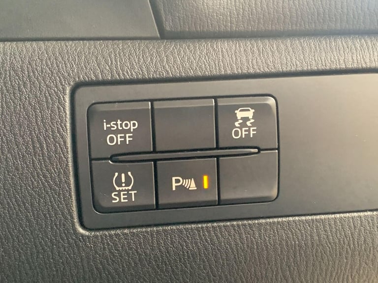 2017 Mazda Mazda3 1.5 SKYACTIV-D Sport Nav Euro 6 (s/s) 5dr HATCHBACK Diesel Manual