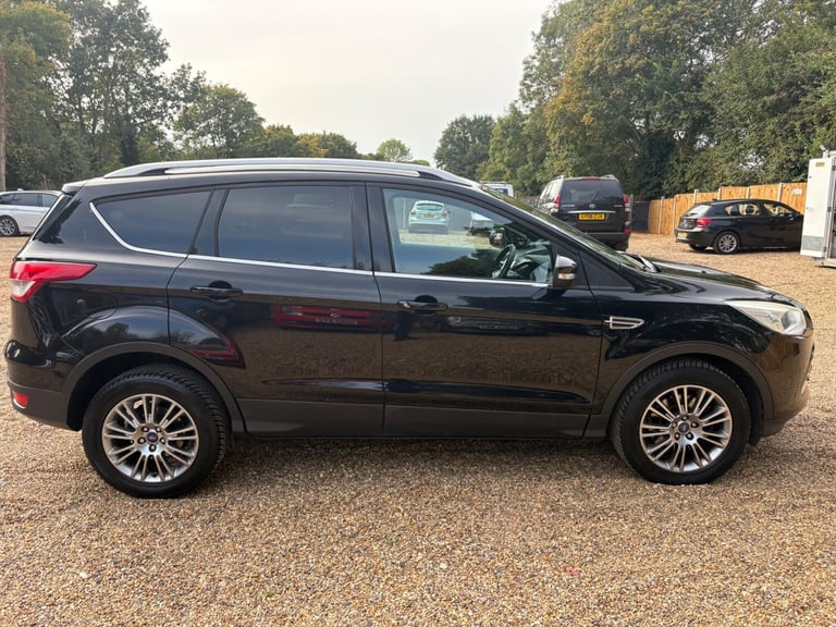 2014 Ford Kuga 2.0 TDCi Titanium 2WD Euro 5 5dr HATCHBACK Diesel Manual