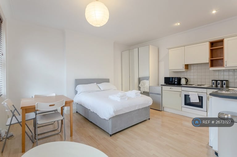 Studio flat in Charleville Rd, London, W14 (#2673727)